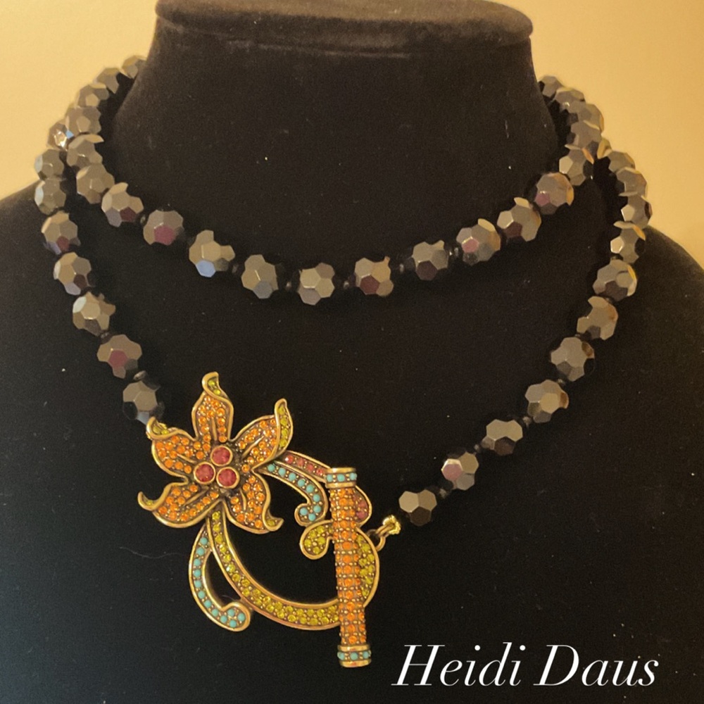 #112 Rare Heidi Daus Swarovski Crystal Faceted Beads Flower Orchid Necklace